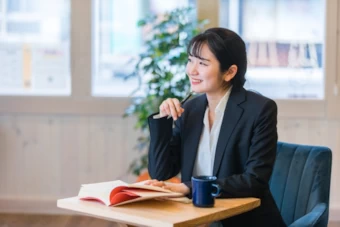 受験勉強に打ち込む