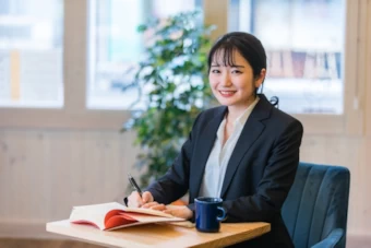 受験勉強に打ち込む