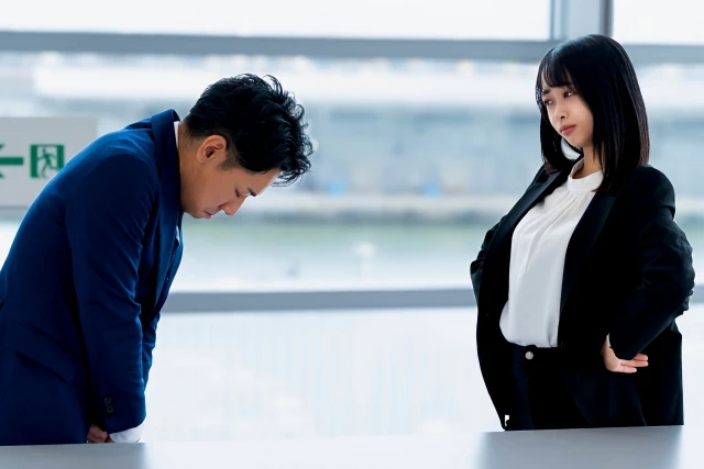 主体性を持つ女性と従う男性